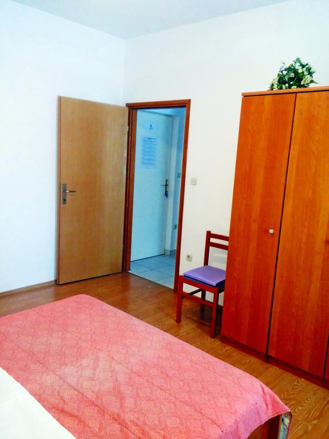 Apartments Eugen Pedisic Turanj Esterno foto