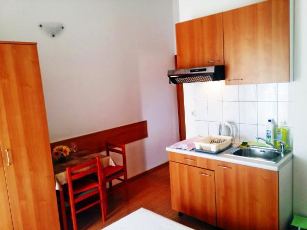Apartments Eugen Pedisic Turanj Esterno foto